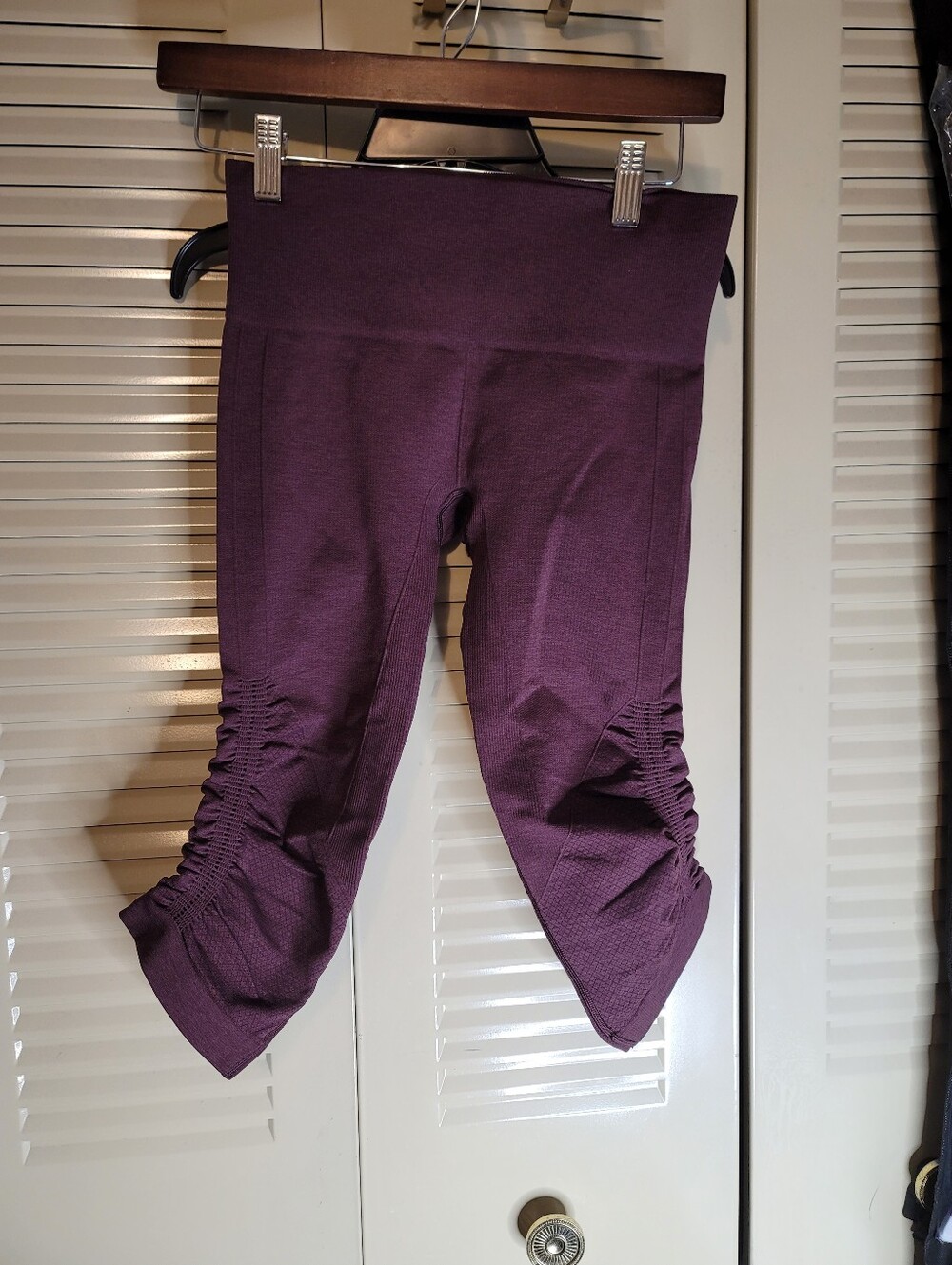 lululemon Short Ruched Leggings Purple Rise 5.5” Inseam 17”  Size X Small